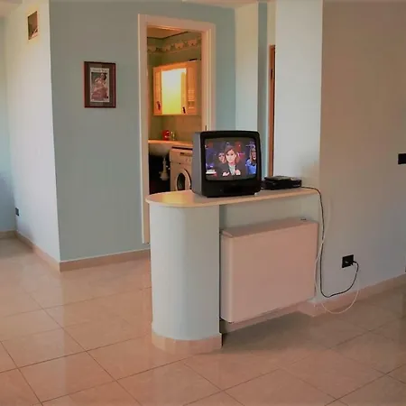 アパート Holidaycasa Marcello - Panoramico E Centrale スペルロンガ
